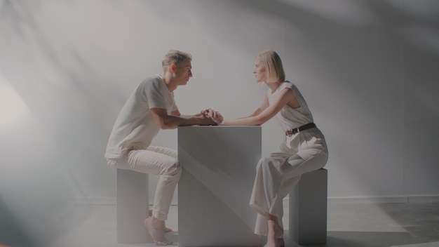 Couple coaching session abstract